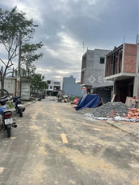 MẶT TIỀN ĐỒNG CỬA 3 - NGAY SÁT NGUYỄN TẤT THÀNH - NGAY CẠNH CHUNG CƯ ORI Dt: 85m2