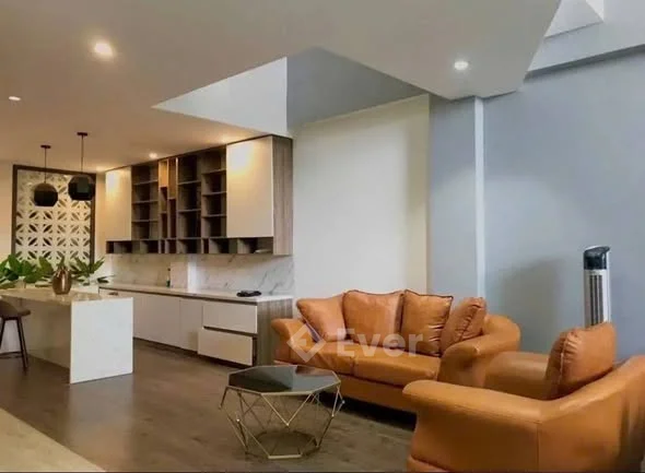 BIỆT THỰ 3 TẦNG, VỊ TRÍ VÀNG LÊ ĐÔ, DIỆN TÍCH RẤT RỘNG [9×10] 90m2