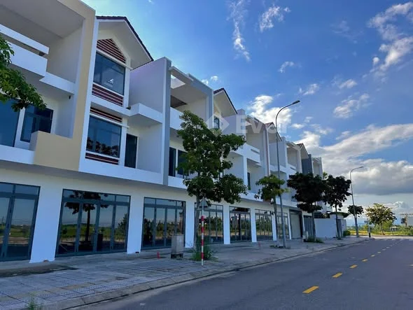 BÁN NHÀ 3 TẦNG - NGAY TRUNG TÂM ĐÀ NẴNG – ĐỐI DIỆN SIÊU THỊ GO – CHỈ TỪ 4 TỶ XXX