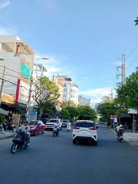 BÁN TOÀ CĂN HỘ 4 TẦNG, QUẬN SƠN TRÀ - ĐANG CHO BÊN THỨ 3 THUÊ 45Tr/THÁNG. GIÁ CHỈ NHỈNH 1X TỶ