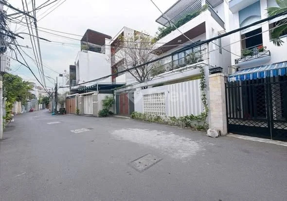 Chỉ 4.75 Tỷ, Lô đất góc 2 mặt kiệt ô tô tránh nhau, đường Trưng Nữ Vương, Q. Hải Châu