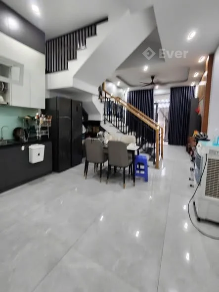 NHÀ 3 TẦNG – 3PN – GẦN MẶT TIỀN TÔN ĐẢN – KIỆT 4.5M – GIÁ CHỈ 4,32 TỶ! 50m²