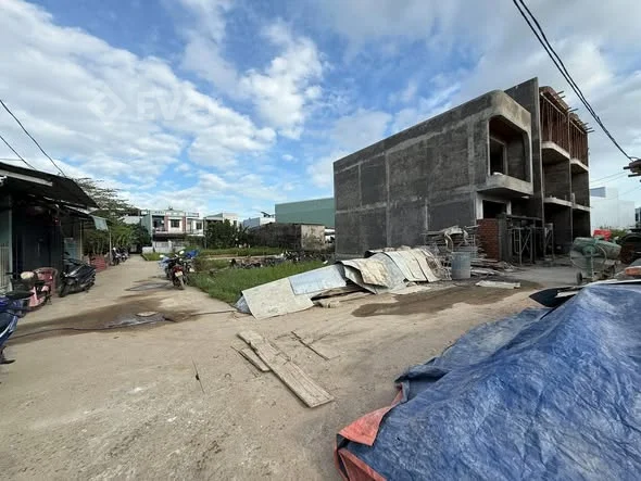 Bán Lô Góc 2 mặt kiệt oto 584 Tôn Đản . Phường An Khê - Tp Đà Nẵng- Diện tích : 83,2m2