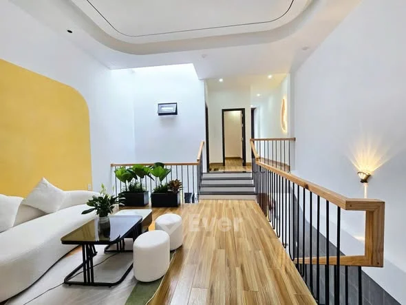 Chào bán nhà 2 tầng mê mới 100% kiệt 5m trải nhựa kiệt 87 đường Hoàng Văn Thái ĐN