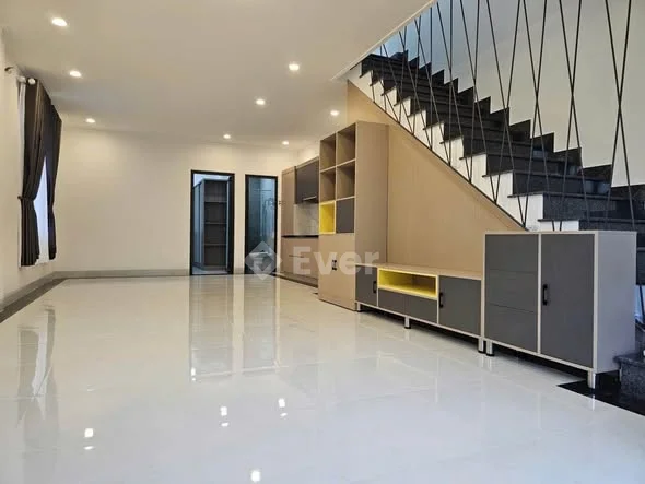 ●●● HẠ GIÁ SẬP SÀN GIẢN HẲN 500 TRIỆU BÁN NHANH● Bán nhà Thị Trấn Diên Khánh