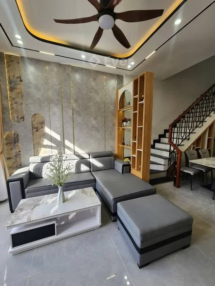 Bán nhà mới xây xong k97/36 NGUYỄN LƯƠNG BẰNG.đối diện ĐH BÁCH KHOA