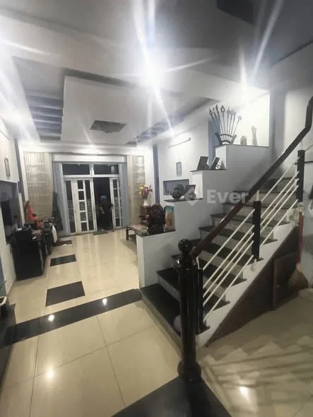 Chủ đi Mỹ định cư cần bán Nhà 3 tầng mặt tiền Phùng Hưng , Hoà Minh , Liên Chiểu