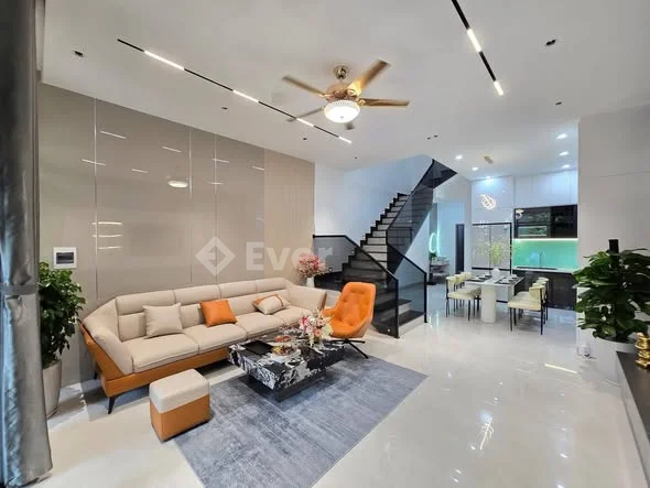 #Nhà 3 tầng Hòa Minh Liên Chiểu đối diện bến xe trung tâm Đà Nẵng.