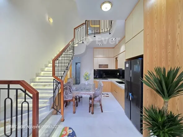 Chính Chủ Gửi B.án Nhanh Nhà 3 Tầng 3 Mê Kiệt Ô Tô Tôn Đức Thắng vị trí