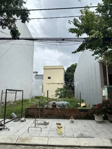 LÔ ĐẤT SÁT BIỂN SƠN TRÀ 11TỶ - SẠCH ĐẸP - GIAO HỒ NGHINH 90M2 NGANG 5M HIẾMMM