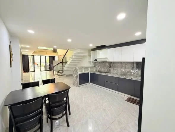 Nhà 4 tầng - Tiên Sơn 18, Hoà Cường Nam, Hải Châu - 90m2 - 9,5 tỷ NHÀ 4 TẦNG KIÊN CỐ