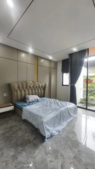 BÁN NHÀ PHÙNG CHÍ KIÊN - LIÊN CHIỂU88M - 7.X TỶ+ Hiện trạng nhà 3 tầng 3 mê+ Nhà full nội thất