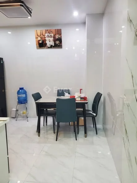 BÁN NHÀ 4 TẦNG + 1 TUM KIỆT Ô TÔ – BÌNH THAN, SƠN TRÀ Vị trí đẹp – Đường ô tô lưu thông thoải mái