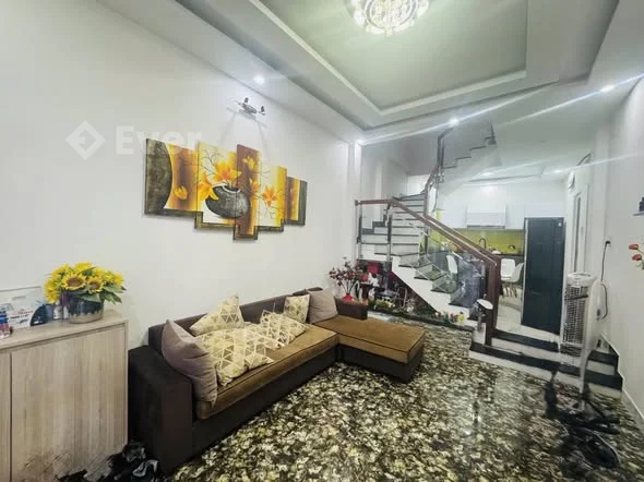 Nhà 3 tầng 3 mê, diện tích 50m kiệt Lương Thế Vinh, cách đường chính 15m, gần cầu rồng