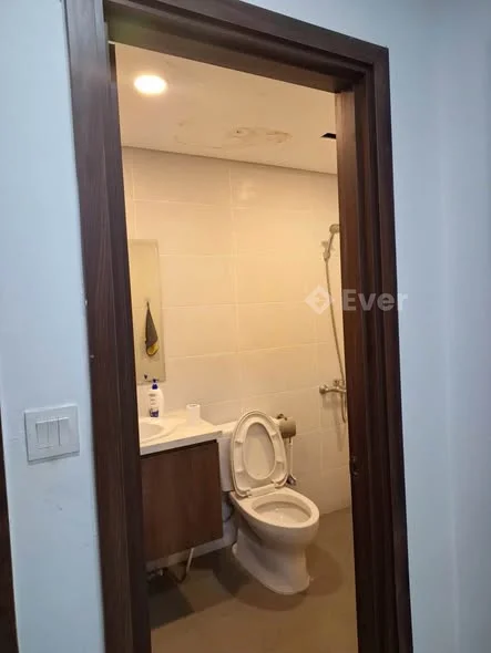 Cần bán căn hộ thương mại Sơn Trà Ocean View đã có sổ. Vị trí : tại đường Ngô Quyền, Sơn Trà ĐN