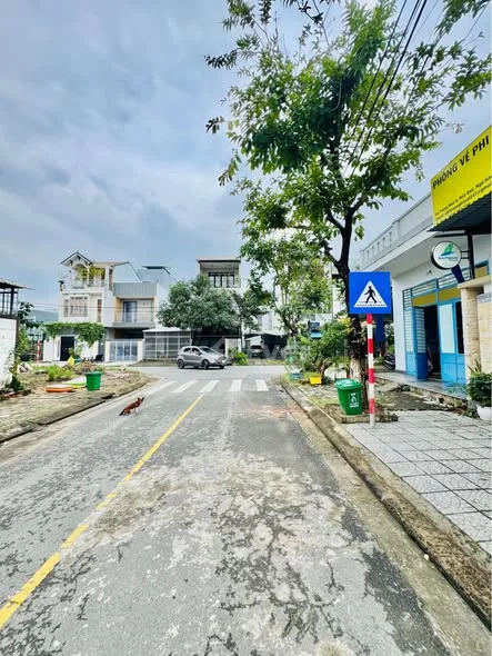 𝐁𝐚́𝐧 đ𝐚̂́𝐭 𝐍𝐠𝐮̃ 𝐇𝐚̀𝐧𝐡 𝐒𝐨̛𝐧- Đ𝐚̀ 𝐍𝐚̆̃𝐧𝐠 Gần cầu Khuê Đông 𝐊𝐡𝐮 𝐯𝐮̛̣𝐜 𝐜𝐚𝐨