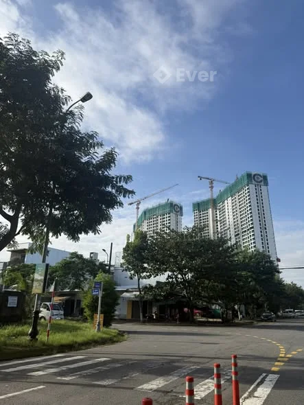 CHÍNH CHỦ BÁN NHANH LÔ GÓC NGUYỄN SƠN 150M2 - NGAY SÁT THĂNG LONG VÀ TỔ HỢP 69 TẦNG