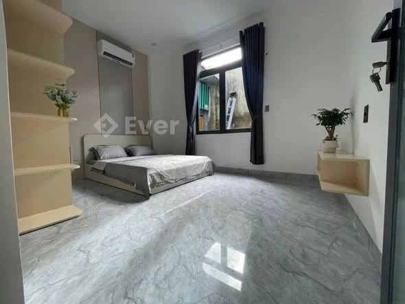 CHỦ CẦN BÁN NHÀ KIỆT Nguyễn Nhàn Diện tích đất: 71m² Ngang: 9,5m