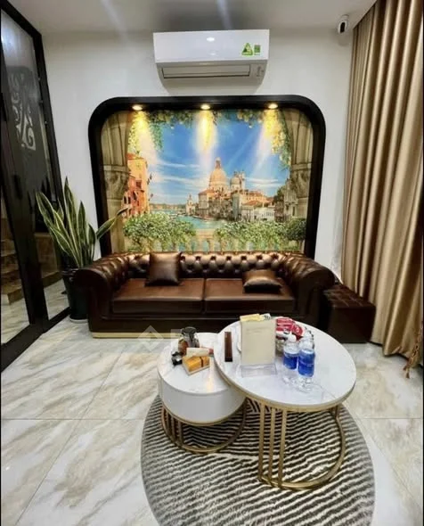 Tìm đâu ra 1 Căn Nhà Đống Đa siêu Đẹp , Đầy đủ Tiện Nghi trang thiết bị Hiện Đại, được xây chắc chắn