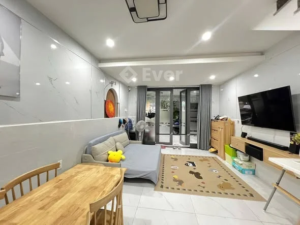 BÁN NHÀ 2 TẦNG – VỊ TRÍ KIM CƯƠNG TRUNG TÂM THÀNH PHỐ