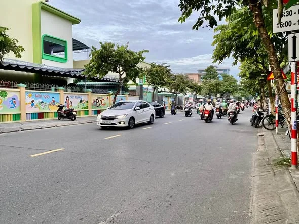 BÁN NHÀ TRỌ 4 TẦNG  15P – ĐH BÁCH KHOA ĐÀ NẴNG CHỈ 5,X TỶ Diện tích 79m² (ngang 4m × dài 20m) - Thỏa thuận - 79m²