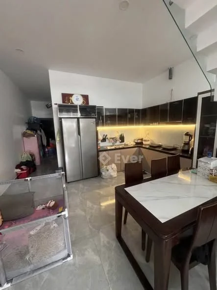 Nhà mới xây xong 2 tầng Đường Đào Nghiễm 100m2 (4×25) sát ql 1 gần cảng biển