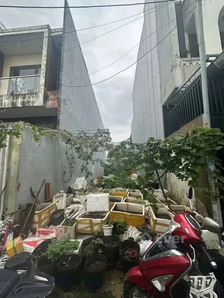 đất kiệt 32/28 Nguyễn Như Hạnh. Dt: 79,8m2Giá 2ty 880 có tl. Hướng Tây Bắc