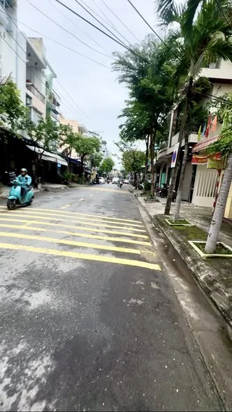 LÔ GÓC 3 MẶT THOÁNG HOÀ CƯỜNG - GÓC NGÃ TƯ VIP - Ở, KINH DOANH, CHO THUÊ