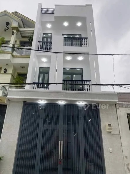 Giảm mạnh 500 triệu 8,2 tỷ còn 7,7 tỷ NHÀ 3 TẦNG SÂN RỘNG ĐẬU OTO GẦN VINCOM LÊ VĂN VIỆT, GẦN METRO