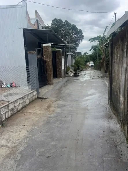 Bán 1 em hoa hậu gác lửng và 1 lô đất diện tích 191m và 1 lô đất ngang 11m 20 tại Quá Giáng 1