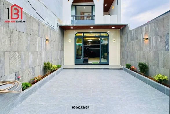 Chúc Mừng Anh Chị Hữu Duyên.Ngôi nhà đẹp 2 tầng mặt tiền đường Hòa Phú đối lưng Hoàng Thị Loan