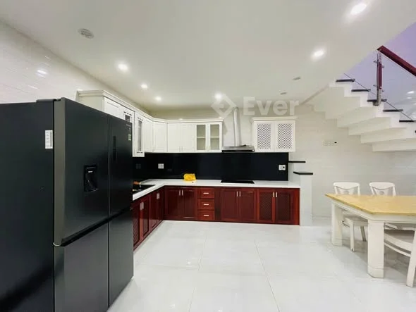 BÁN NHÀ 3 TẦNG MẶT TIỀN ĐƯỜNG NGUYỄN PHƯỚC NGUYÊN