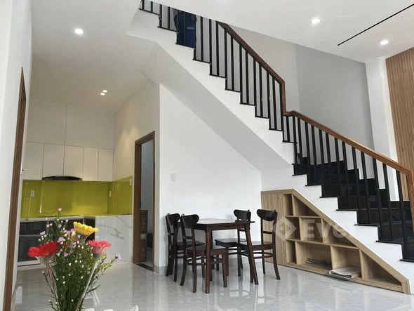 Em lên một căn nhà mới - đẹp - hiện đại ngay kiệt Ông Ích Đường gần chợ Cẩm Lệ, kiệt xe tải thông ra