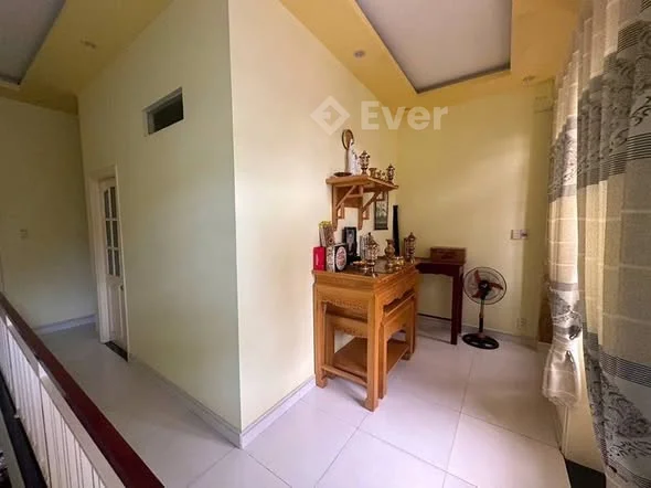 Cần bán gấp nhà 2 tầng 2 mê - nội thất cơ bán. Đường 3.75m lề 3m chuẩn bị mở thành đường 5.5m