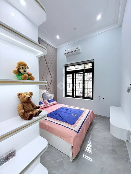 Bán nhà 2 tầng K195 Nguyễn Xí, gần Lý Thái Tông, thông 400 Tô Hiệu