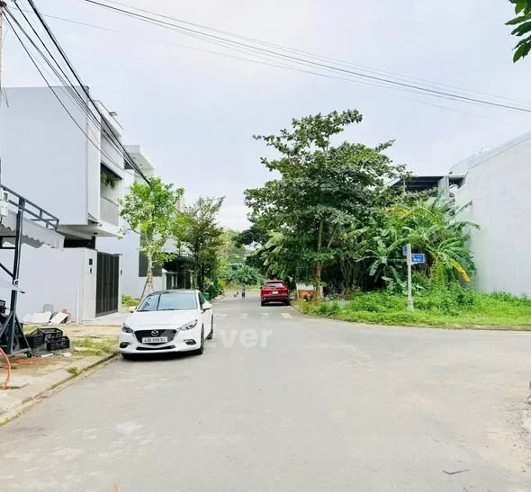 Bán đất mặt tiền Cồn Dầu 3 - Hòa Xuân - View công viên- DT: 100m2 Hướng Tây Nam