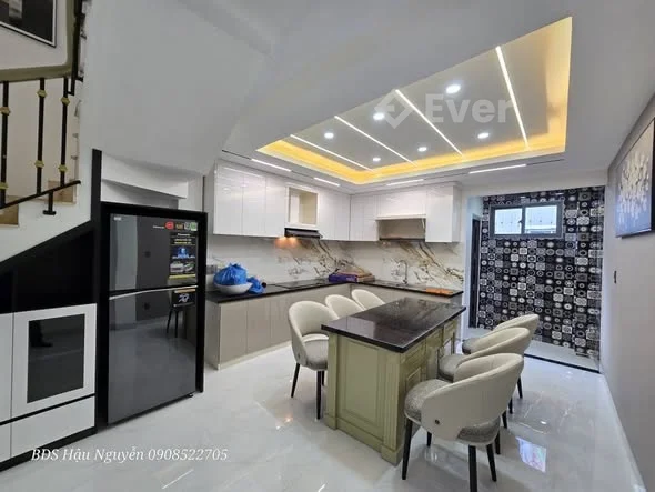 Loading 98% Siêu phẩm 3 tầng 3 mê full nội thất luxury - xách vali vô ở.