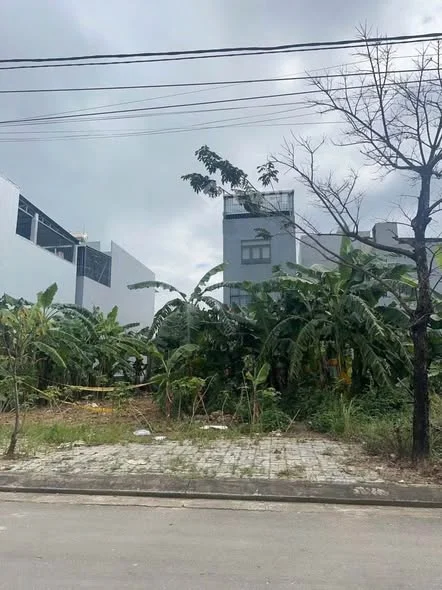 Bán đất mặt tiền đường Bàu Mạc 20, Hoà Khánh, Đà Nẵng Đường: 5,5m vỉa hè 3m