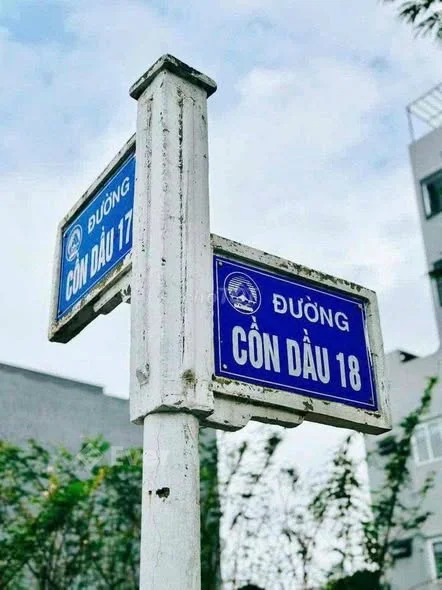 Bán lô đất đường CỒN DẦU 18 - Dt: 100m2 view CV, sạch đẹp . Giá bán: 6ty450.