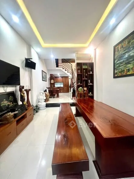 Chào bán nhà 3 tầng 3 mê kiệt ô tô nguyễn tất thànhVị trí cách mặt tiền 50m