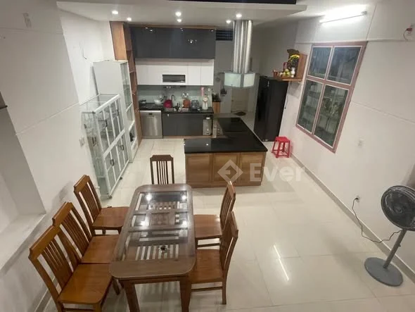 BÁN NHÀ 3 TẦNG – GẦN 100M² – MẶT TIỀN NGUYỄN DỮ – VỊ TRÍ ĐẸP HIẾM