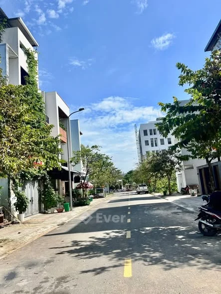 Sổ Đỏ Trao TayBán lô đất đường Hoà Phú 28, Khu E Kim Long , gần trục 60 Nguyễn Sinh Sắc