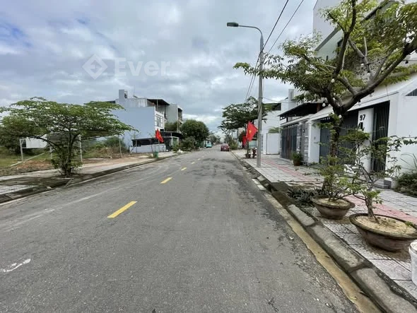 Hàng nắm chủ Nam Hoà xuânb2.49 đường hói kiểng 5Hướng tây bắcD