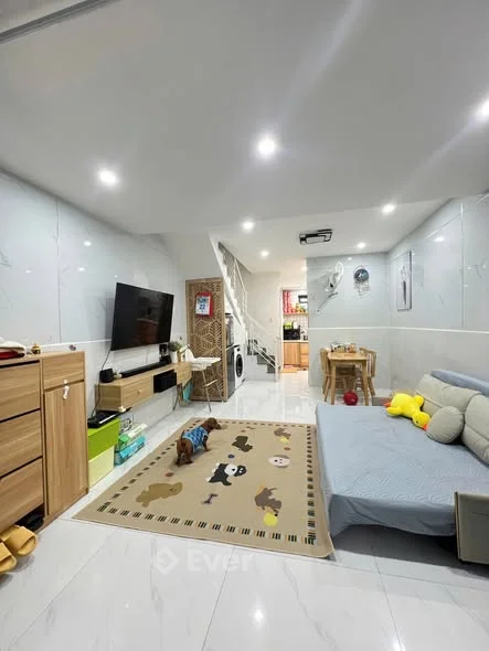 BÁN NHÀ 2 TẦNG – VỊ TRÍ KIM CƯƠNG TRUNG TÂM THÀNH PHỐ - 3,6 tỷ - Nguyễn Chí Thanh - Oto đỗ tận nhà