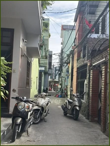 Bán gấp nhà Kiệt Bế Văn Đàn, 2 tầng, 4PN, giá chỉ 5,x tỷ! Vào ở ngay!
KIỆT BẾ VĂN ĐÀN – NHÀ 2 TẦNG