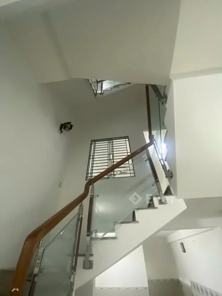 4,9 TỶ, NHÀ ĐẸP, MỚI, 3 TẦNG, 3PN 3WC, KIỆT 3,2M, THẲNG, THÔNG, ĐẤT 50M2, SÀN 130M2, TRẦN DUY CHIẾN