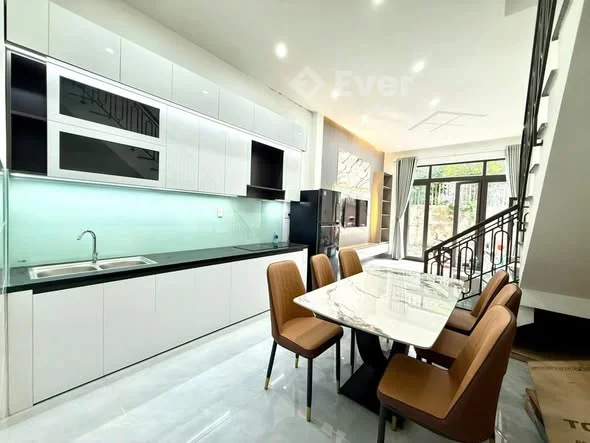 Bán nhà kiệt 586 Điện Biên Phủ, gần tượng đài Mẹ Nhu