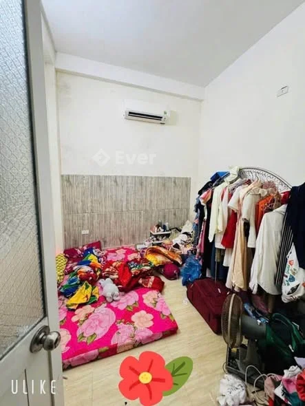 Bán nhanh căn nhà k 322/ hải phòng.. k thông tứ hướng.. Nhà kiên cố 3 mê 3 tầng .. kiên cố-3 p ngủ,