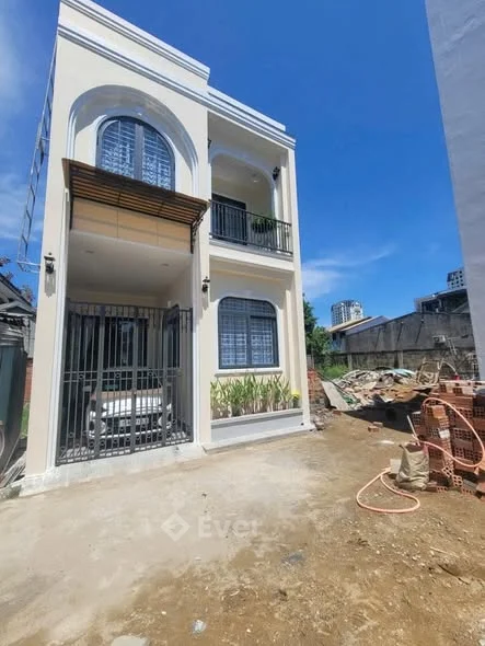 Bán nhà 3 tầng đường Hoàng Quốc Việt thông Võ Nguyên Giáp ngay siêu thị Aeon Mall Huế