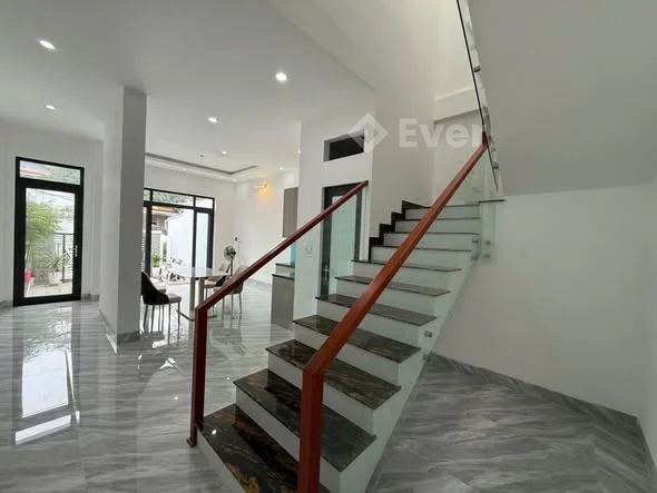 NHÀ 2 TẦNG THÍCH TỊNH KHIẾT - SÁT KQH BÀU VÁ Full Nội Thất chỉ 3,4x tỷ